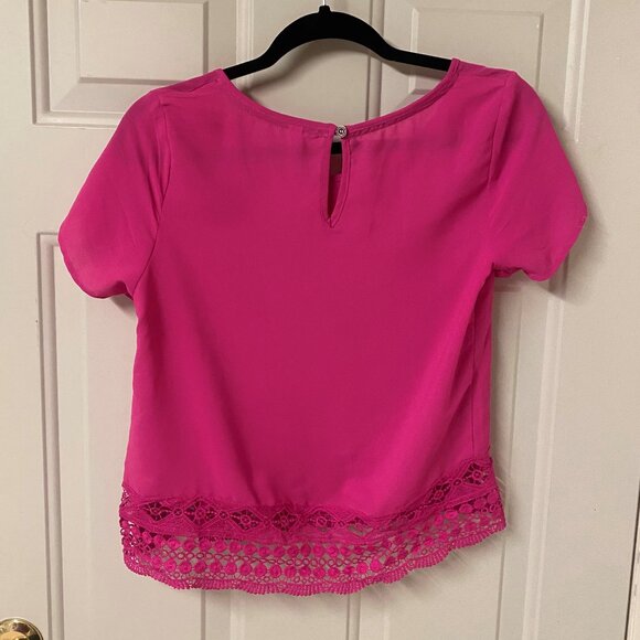 Bundle of Four Summer Tops in Size Small - Picture 5 of 10